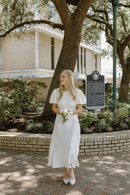 Bride portrait in Montgomery County captured by Houston-based photographer Patricia Perez